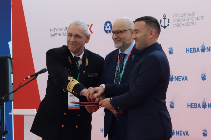 Подписание соглашения между Морской академией имени Сенявина, "Асконом" и ПКБ "Петробалт"