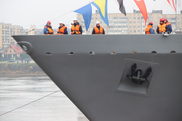 Спуск на воду тральщика "Дмитрий Лысов"