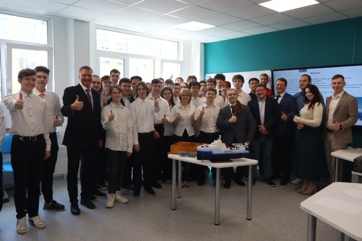 Защита проекта инженерного судостроительного класса в школе №339