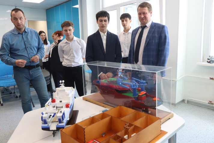 Защита проекта инженерного судостроительного класса в школе №339