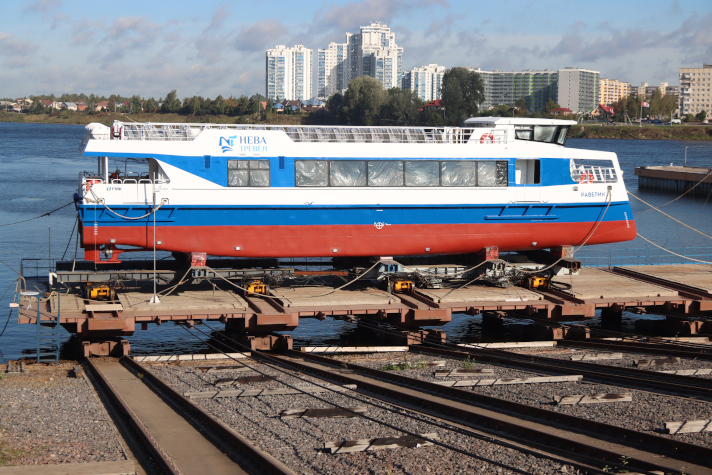 Спуск на воду катамарана "Равелин"