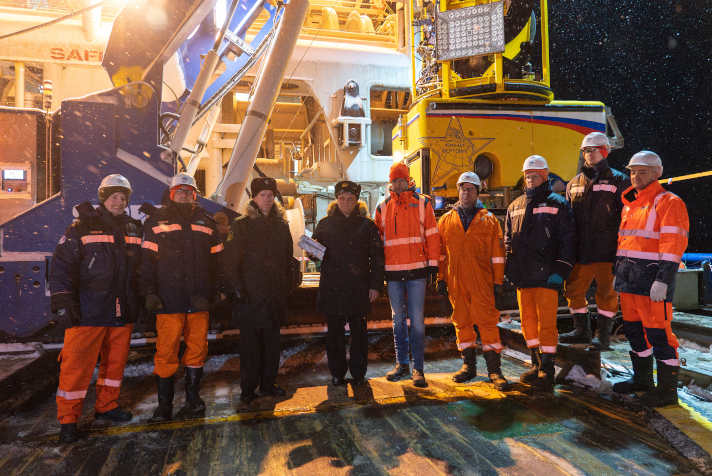 Обследование подводной лодки Д-1