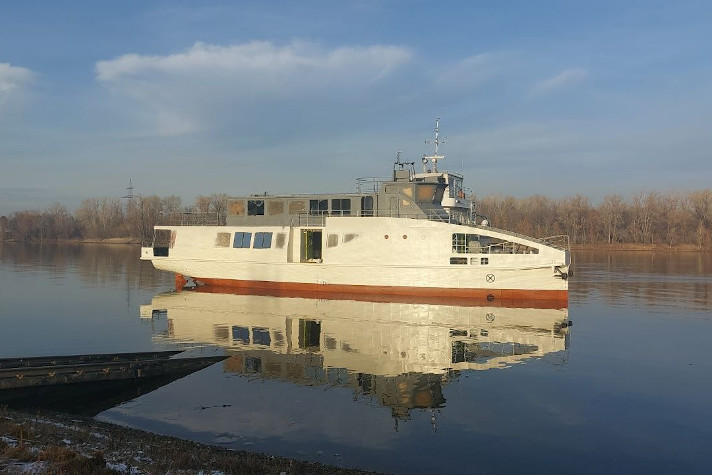 Спуск на воду судна проекта PV20S