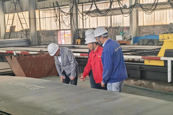 Резка стали для буксиров на класс РС