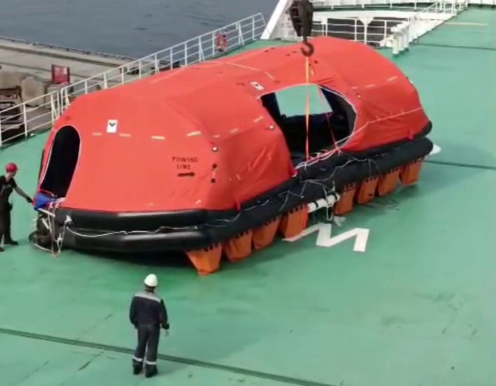 Испытания морской эвакуационной системы