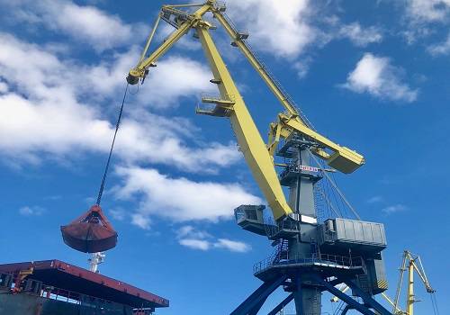 ЗАО 'СММ' обеспечит порт Владивостока четырьмя портальными кранами