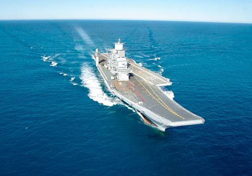 Авианосец 'Викрамадитья' отдадут для обслуживания российским корабелам