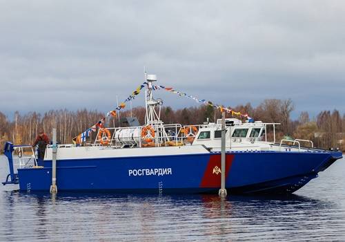 'Рыбинская верфь' передала Росгвардии два скоростных транспортно-десантных катера