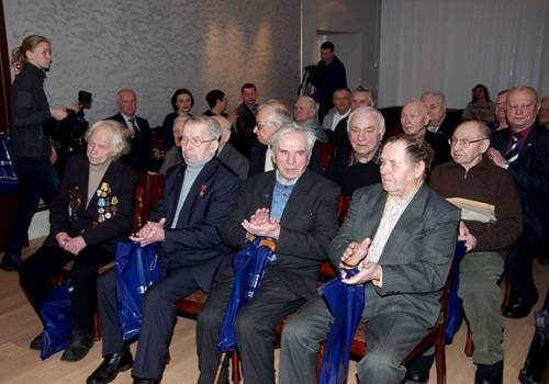 На Севмаше поздравили ветеранов-создателей подводной лодки К-162