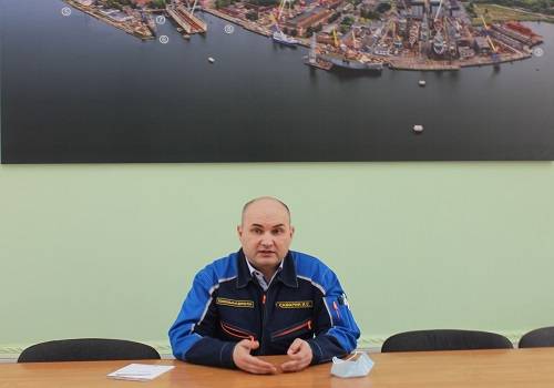 Глава ПСЗ 'Янтарь' встретился с Молодёжным советом завода