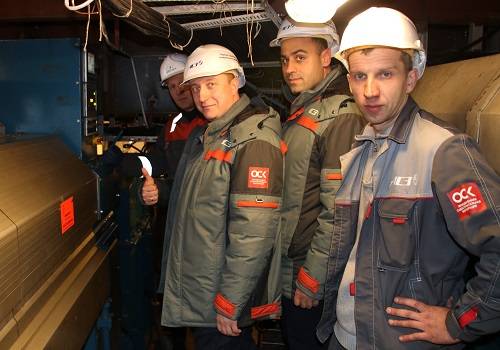 Бьется сердце дизеля в новогодний такт: АСЗ запустил генераторы на судне 'Керченский пролив'