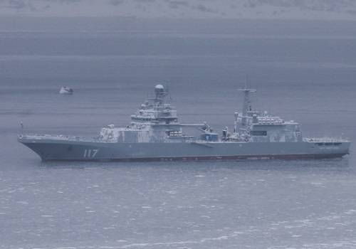 Большой десантный корабль 'Пётр Моргунов' готовится к первому выходу в море