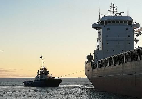 Буксир 'Толбухин' передислоцирован для работы в морской порт Сабетта