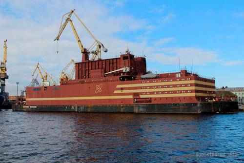 Два ядерных реактора 'Академика Ломоносова' запущены успешно