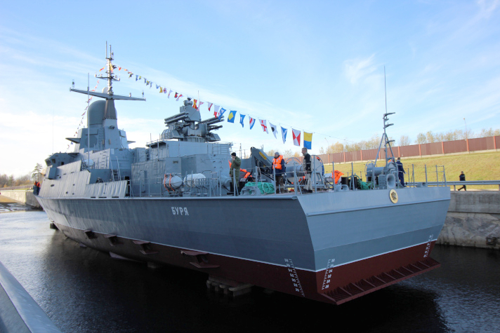 На Балтике продолжаются испытания малого ракетного корабля 'Буря'