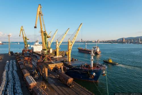 Грузооборот морских портов России за 1-й квартал составил больше 200 млн тонн