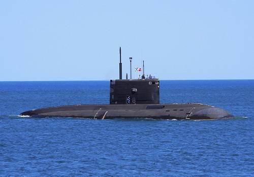 Подлодка 'Великий Новгород' начала отработку курсовых задач в Чёрном море