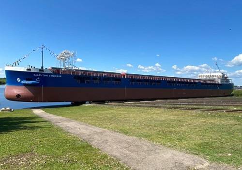 Навашинские корабелы спустили на воду очередной сухогруз проекта RSD59 'Валентин Смыслов'