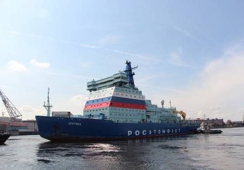 Балтийский завод отправил ледокол 'Арктика' на ремонт в Кронштадт