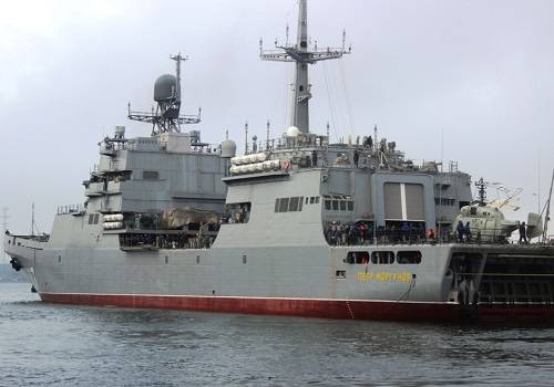 Балтийский флот обеспечивает испытания БДК 'Пётр Моргунов'