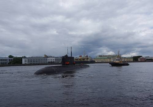 Начались государственные испытания подводной лодки 'Магадан'