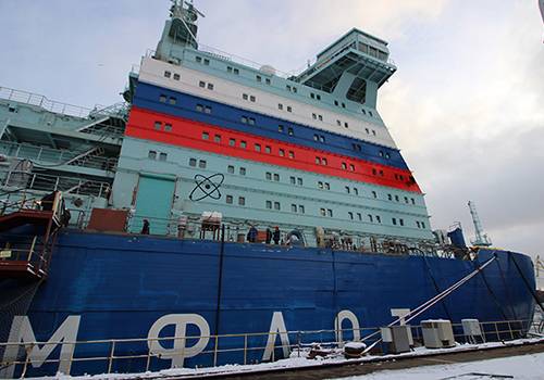 Ситуация с вышедшим из строя двигателем ледокола 'Арктика' прояснится после 20 февраля