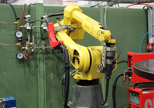 Промышленные роботы нашли свое место при производстве российской судовой арматуры