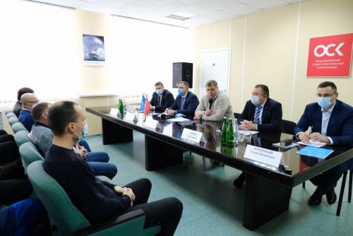 Глава Астраханской области и гендиректор ОСК встретились с коллективом АСПО