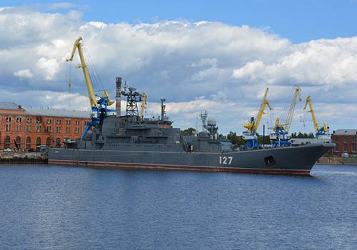 БДК 'Минск' проходит доковый ремонт на Кронштадтском морском заводе