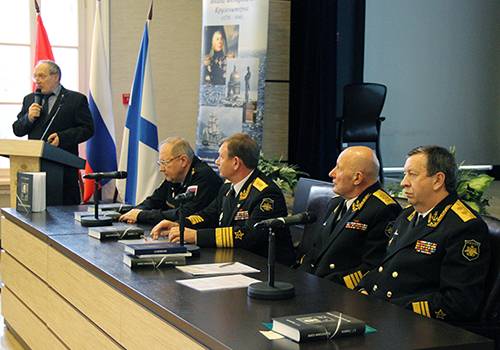 В Петербурге представили книгу легендарного адмирала Горшкова