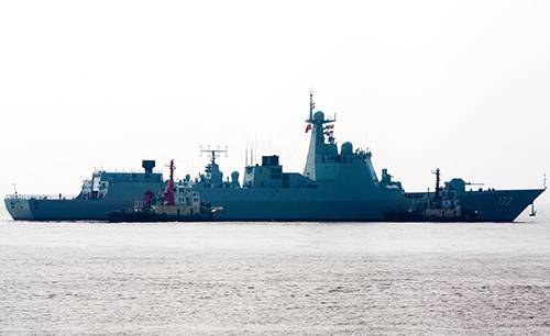 В Китае принят на вооружение первый эсминец проекта 052D с удлинённым корпусом