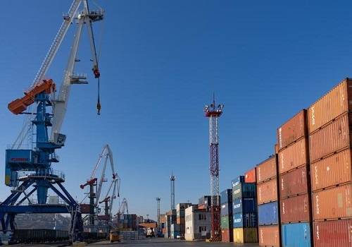 Минпромторг проработает возможность строительства контейнеровозов для Дальнего Востока