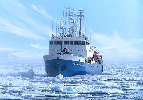 'Роснефть' отправила в Арктику две комплексные научные экспедиции