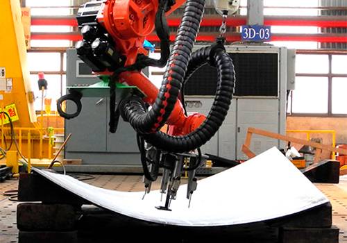 Hyundai Heavy Industries внедряет роботов в судостроении