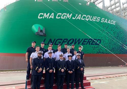 Флот CMA CGM пополнил крупнейший в мире контейнеровоз на СПГ