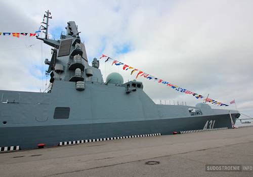 'Адмирал флота Касатонов' провёл испытательные стрельбы в Баренцевом море