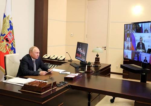 Владимир Путин обратил внимание на состояние портовой инфраструктуры на СМП