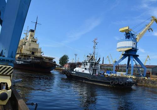 Кронштадтский морзавод начал доковый ремонт ледокола 'Капитан Николаев'