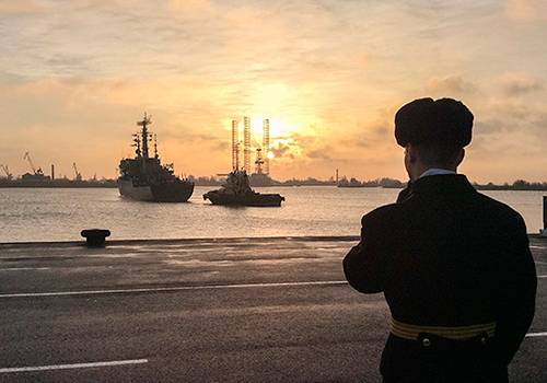 Корабли и катера Ленинградской военно-морской базы готовятся к выходу в море