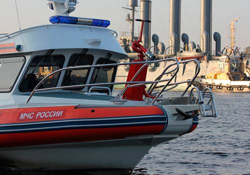 Петербургским спасателям требуется судно особой конструкции