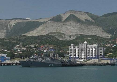 В Новороссийской военно-морской базе завершено строительство западного мола
