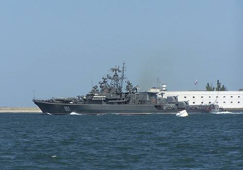 СКР 'Ладный' проходит испытания в Черном море