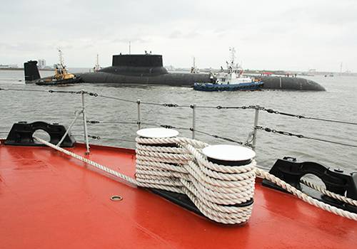 Для Главного военно-морского парада потребовалось более 20 буксиров и танкеров