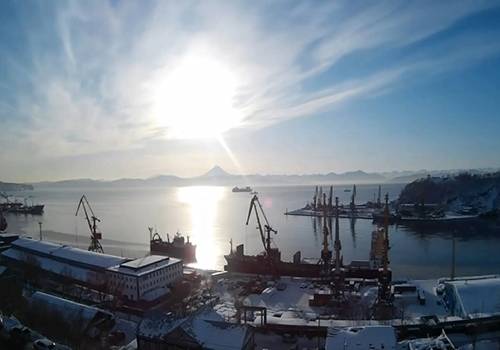 По итогам четырех месяцев грузооборот морских портов России сократился на 4,2%