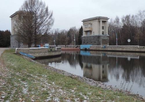 На Канале имени Москвы продолжается реконструкция гидроузла в Яхромском районе
