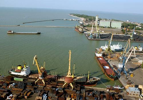 За 11 месяцев грузооборот морских портов России вырос на 2,7%
