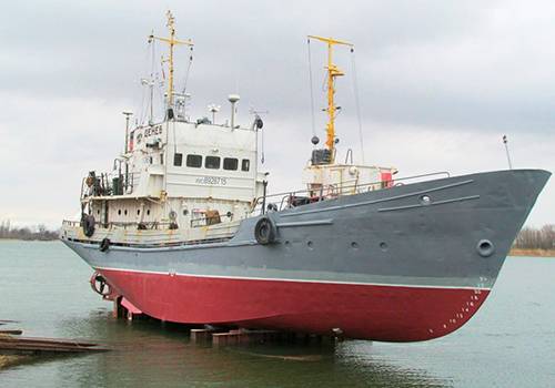 На Азовской судоверфи завершен доковый ремонт судна 'Денеб'