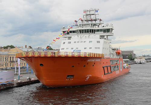 В 'Газпром нефти' рассказали об отечественном оборудовании на ледоколе 'Александр Санников'