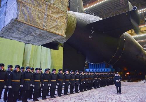 Подводный крейсер 'Генералиссимус Суворов' выведен из эллинга