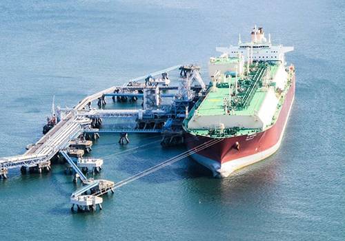 Владелец крупнейшего в мире флота газовозов СПГ закажет к 2022 году ещё четыре танкера